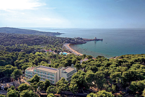 A 150 metri dalla spiaggia