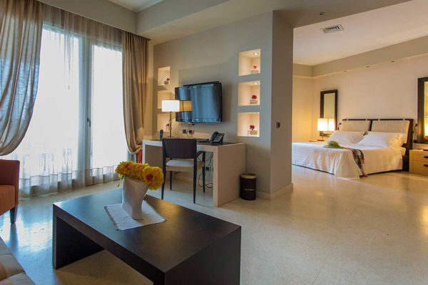 Spiaggia privata a 300 metri