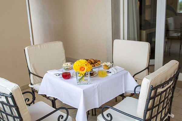 Spiaggia privata a 300 metri