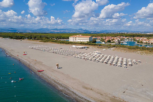 Spiaggia privata a 300 metri