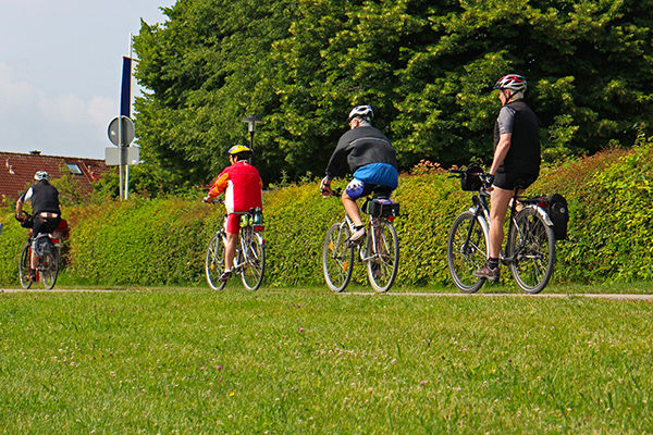 In e-bike lungo la costa tra Toscana e Liguria