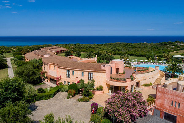 A 400 metri dalla spiaggia