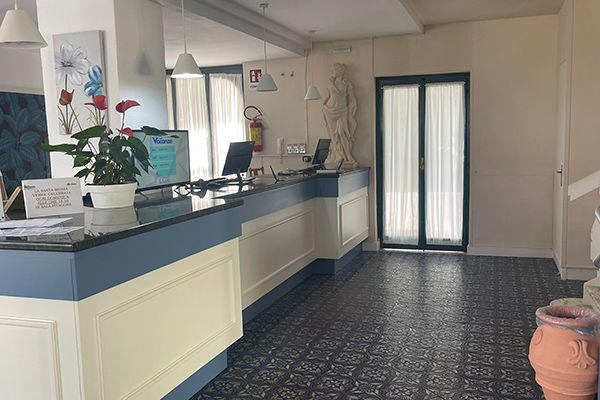 Mare cristallino e panorama incantevole