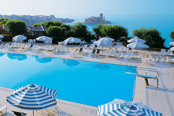 Mare cristallino e panorama incantevole