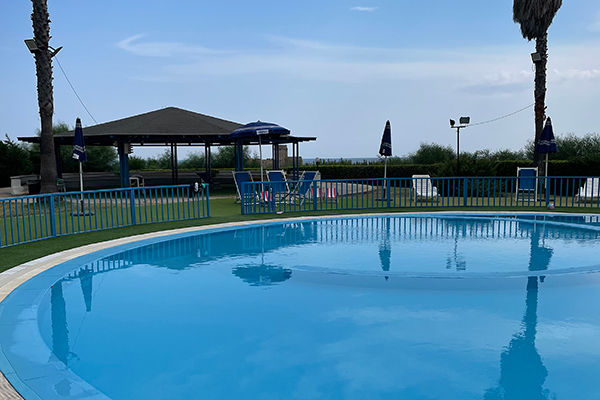 Mare cristallino e panorama incantevole