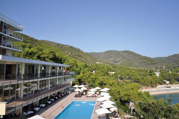 Nel cuore del Gargano, sul mare smeraldino