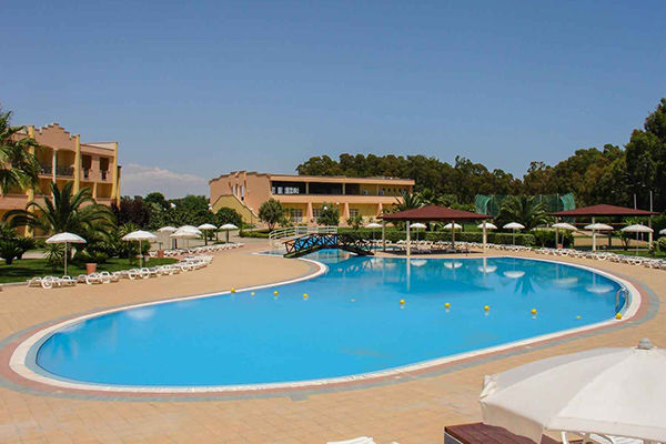 Affacciato sul Mar Ionio