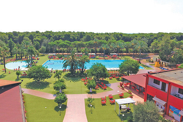 A 700 metri dalla spiaggia