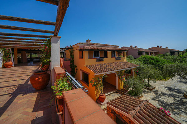 A 300 metri dalla spiaggia