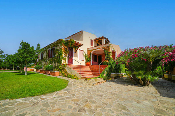 A 300 metri dalla spiaggia