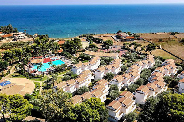 A 300 metri dalla spiaggia