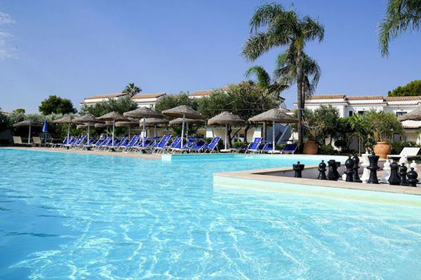 A 300 metri dalla spiaggia