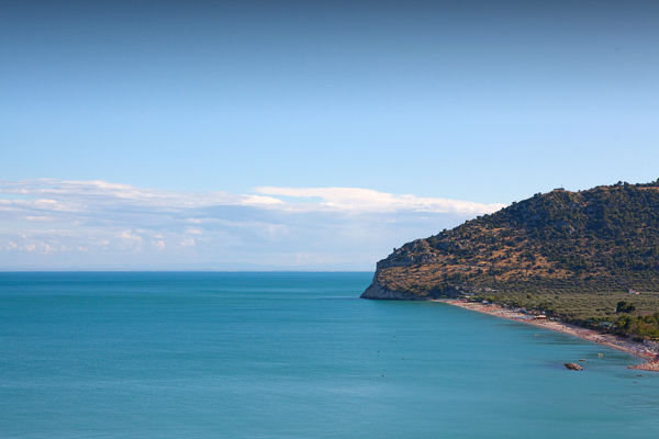 Vista incantevole sulla Baia di Mattinata