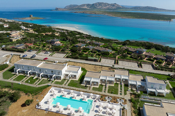 A 250 metri dalla spiaggia La Pelosa