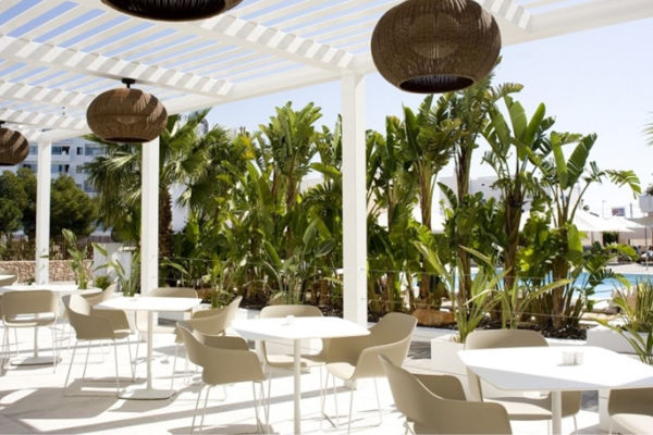 DESIGN MODERNO E ATMOSFERA RILASSATA