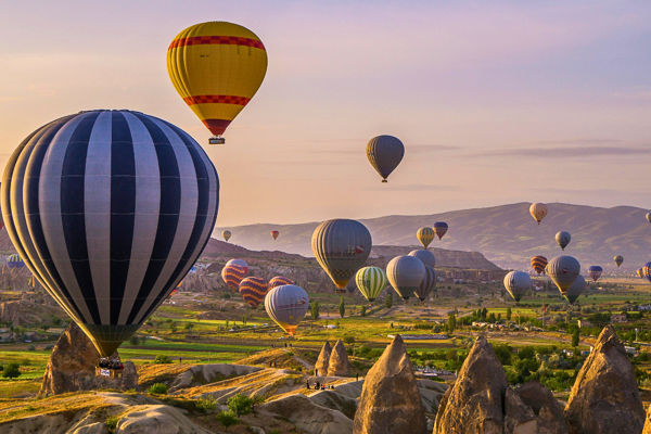 Un tour tra storia millenaria, cultura e meraviglie naturali