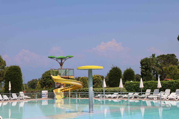 Case mobili a 200 metri dal lago