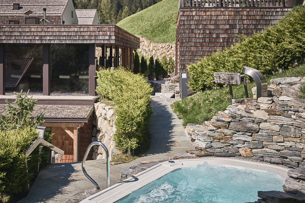 Design alpino contemporaneo e lussuoso