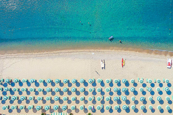 Villaggio panoramico tra gli uliveti affacciato sul Golfo di Squillace