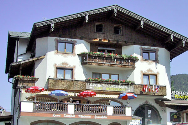 HOTEL SCHNEEBERGER - Niederau