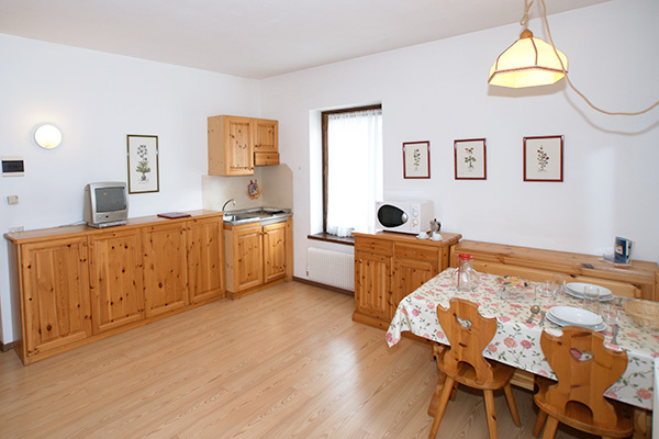 RELAIS CLUB RESIDENCE - San Martino di Castrozza Residence 3* ai piedi delle Dolomiti, fino a 6 posti letto