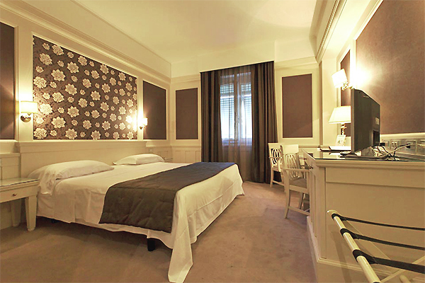 HOTEL EUROPA DESIGN SPA 1877 - Rapallo Raffinato ed elegante, a 50 metri dal mare sulla Riviera di Levante