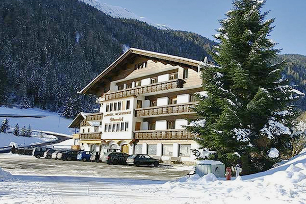 HOTEL PULVERERHOF 3* - Mareta (BZ)