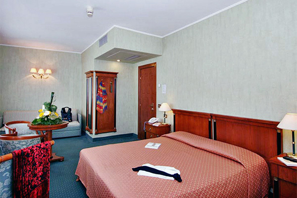 HOTEL CONTINENTAL - Venezia Fuga romantica a Venezia!