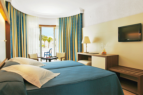 VERARESORT INTERNATIONAL LA GERIA - Lanzarote - Puerto del Carmen Struttura confortevole, in posizione tranquilla