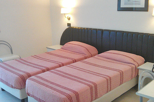 HOTEL DUCALE - Cattolica A conduzione familiare