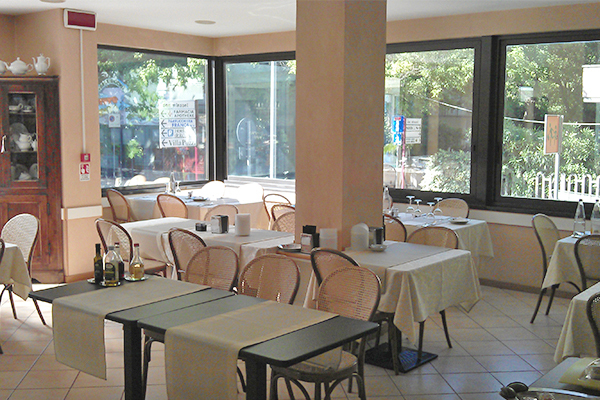 HOTEL DUCALE - Cattolica A conduzione familiare