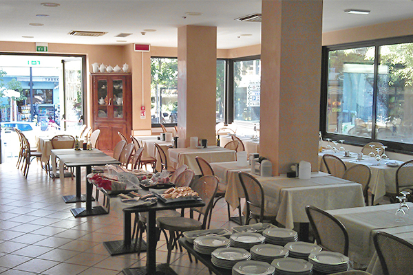 HOTEL DUCALE - Cattolica A conduzione familiare