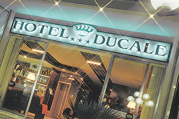 HOTEL DUCALE - Cattolica A conduzione familiare
