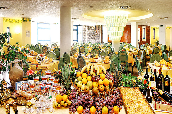 HOTEL VILLA ATHENA - Giardini-Naxos A 50 metri dal mare