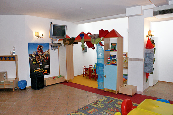 RESIDENCE ALASKA - Folgaria Ideale per famiglie, in posizione centrale