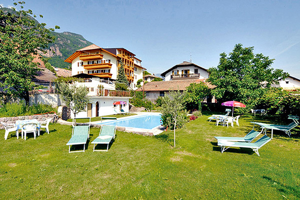 HOTEL STAMSERHOF - Andriano Stile alpino, con degustazione di vini