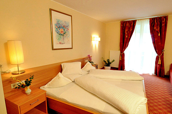 HOTEL STAMSERHOF - Andriano Stile alpino, con degustazione di vini