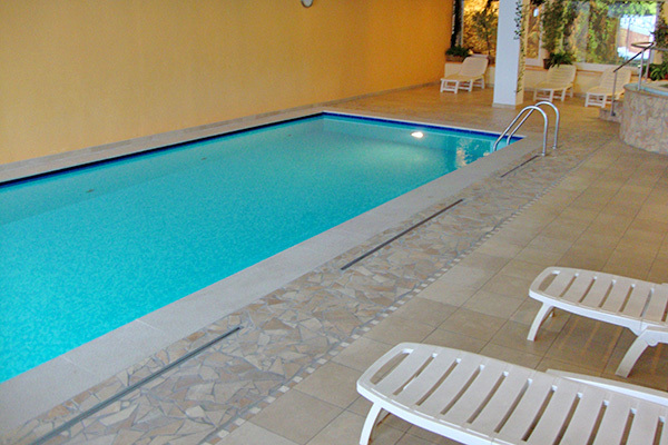 HOTEL STELLA DELLE ALPI 3*S - Ronzone (TN) Tipico stile alpino in Val di Non