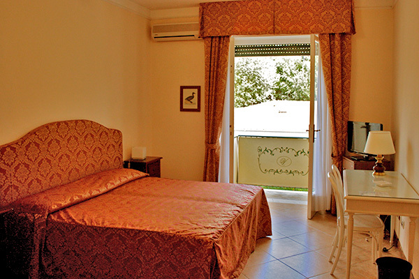 HOTEL VERDEMARE - Marina di Pietrasanta In un'atmosfera elegante