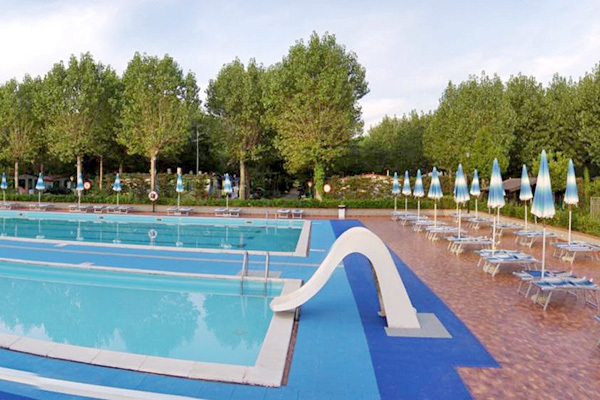 CAMPING PARADISE - Porto Recanati Immerso in 40.000 mq di verde