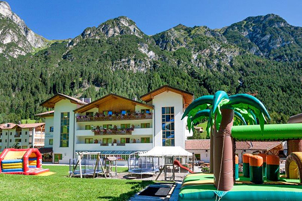 HOTEL BERGKRISTALL - Colle Isarco A conduzione familiare, in Val di Fleres