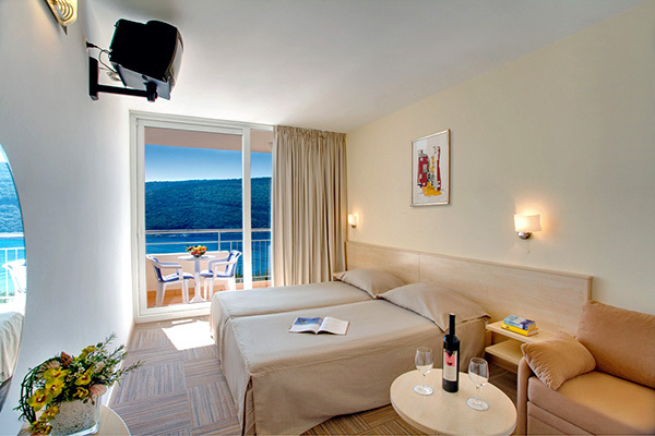 HOTEL ALLEGRO - Rabac Direttamente sulla spiaggia di Rabac