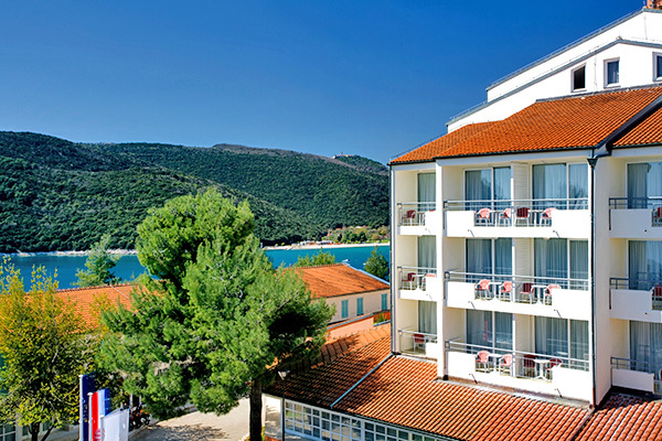 HOTEL ALLEGRO - Rabac Direttamente sulla spiaggia di Rabac