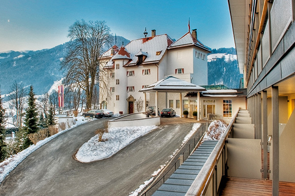 HOTEL SCHLOSS LEBENBERG - Kitzbühel Wellness esclusivo nel castello