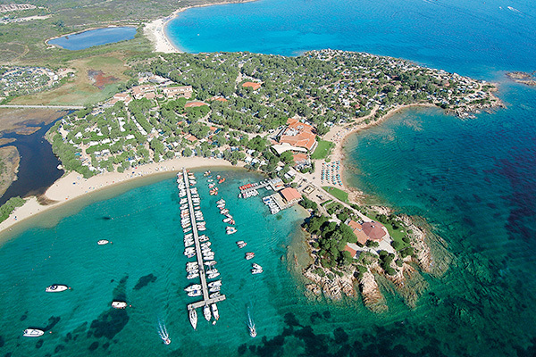 CENTRO VACANZE ISULEDDA - Cannigione di Arzachena Hotel-Resort in camping village