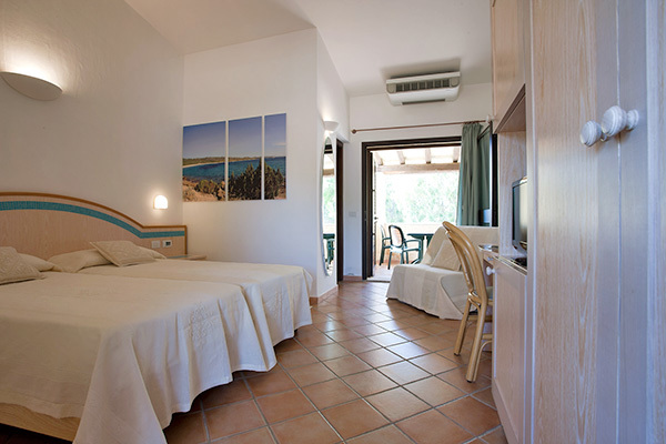 CENTRO VACANZE ISULEDDA - Cannigione di Arzachena Hotel-Resort in camping village