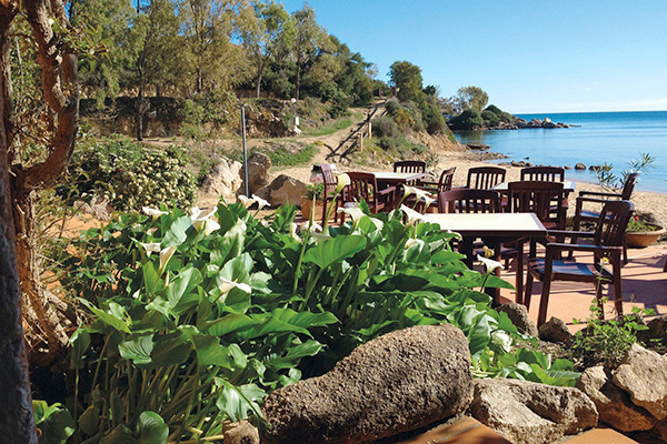 CENTRO VACANZE ISULEDDA - Cannigione di Arzachena Hotel-Resort in camping village