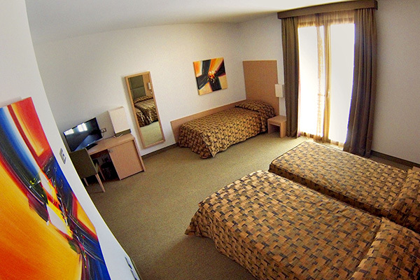 HOTEL CASTELMARTINI - Larciano Romantico weekend in SPA, con degustazione vino