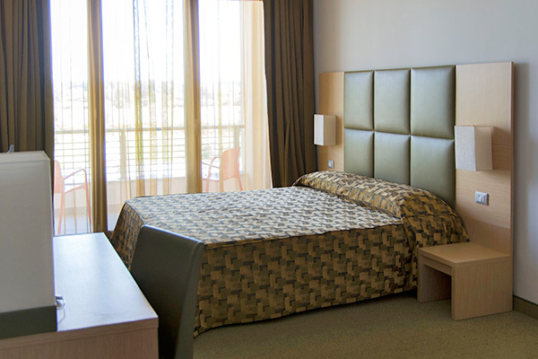 HOTEL CASTELMARTINI - Larciano Romantico weekend in SPA, con degustazione vino