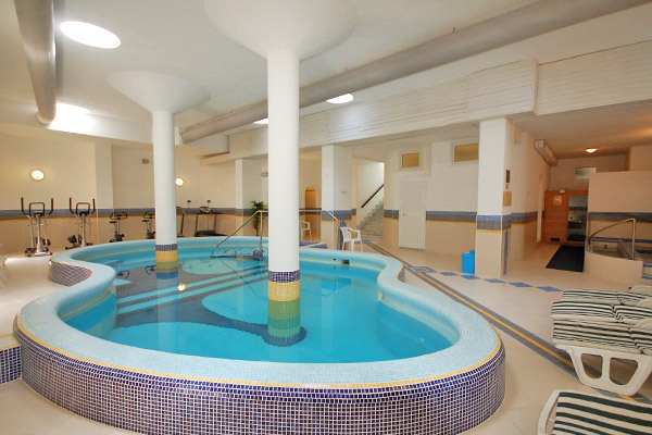 HOTEL TERME ROSALEO - Casamicciola Terme In prestigiosa villa borbonica